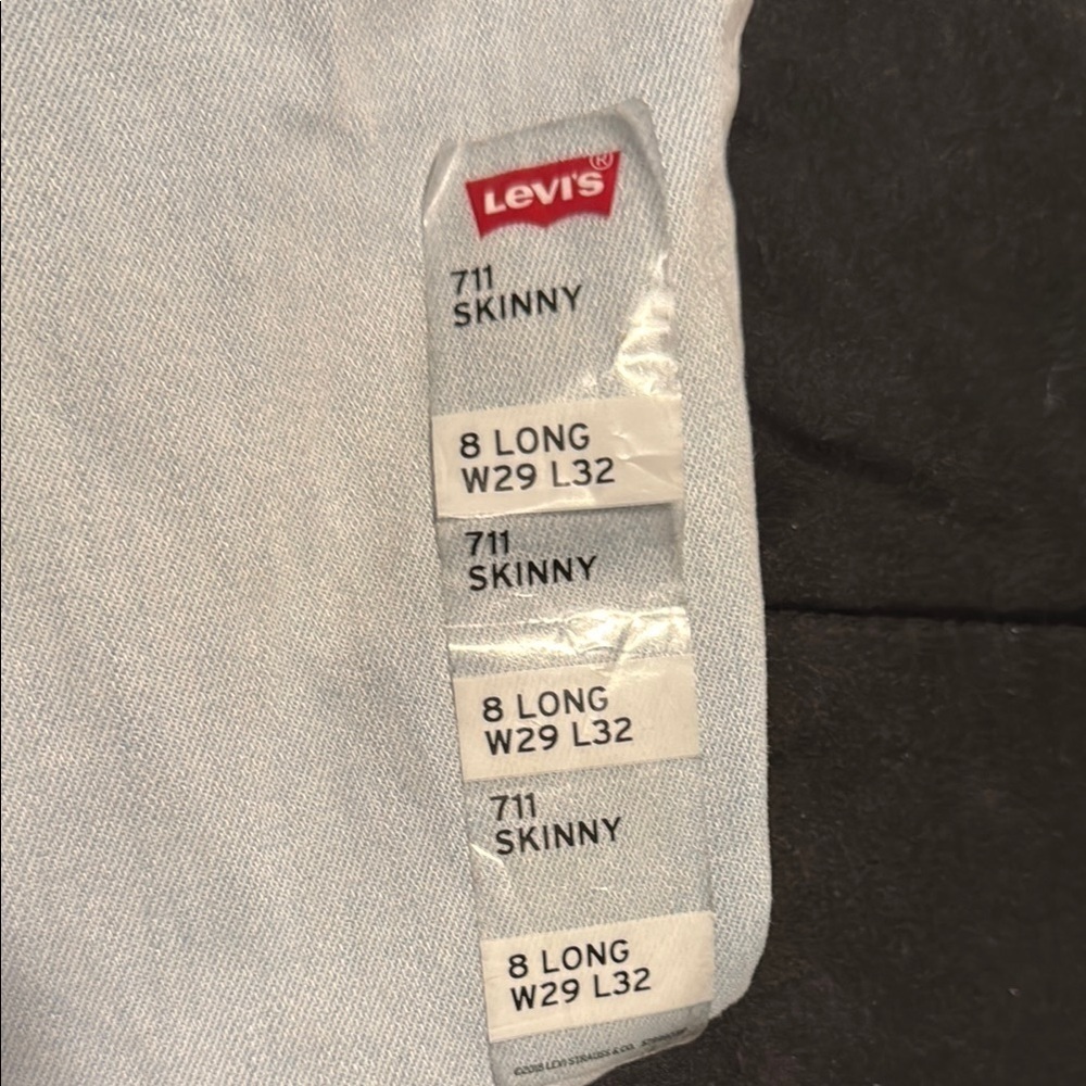 Levi's Women's Light Blue Jeans - Picture 2 of 4
